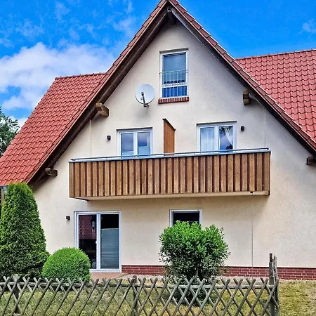 2 Bedroom Beautiful In Διαμέρισμα Rechlin