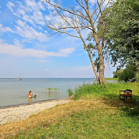 2 Bedroom Beautiful In *